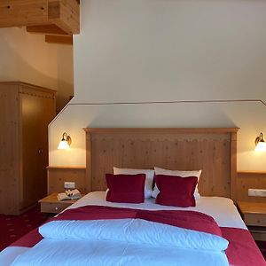 Camera standard con letto king size